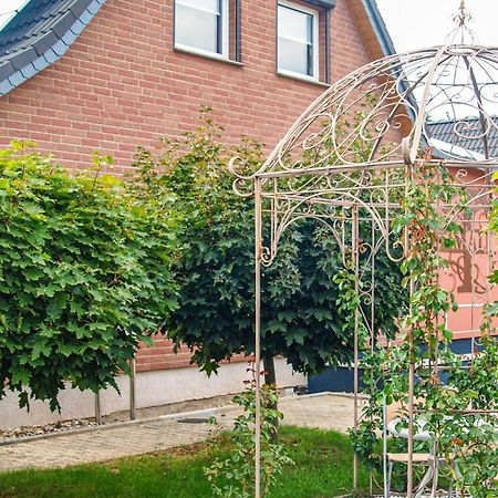 3 Bedroom Beautiful Home In Neubrandenburg Eksteriør billede